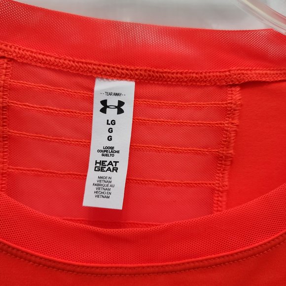 NWT Women's Under Armour HeatGear Pintuck Vented-Back Short Sleeve Tee - Picture 4 of 5